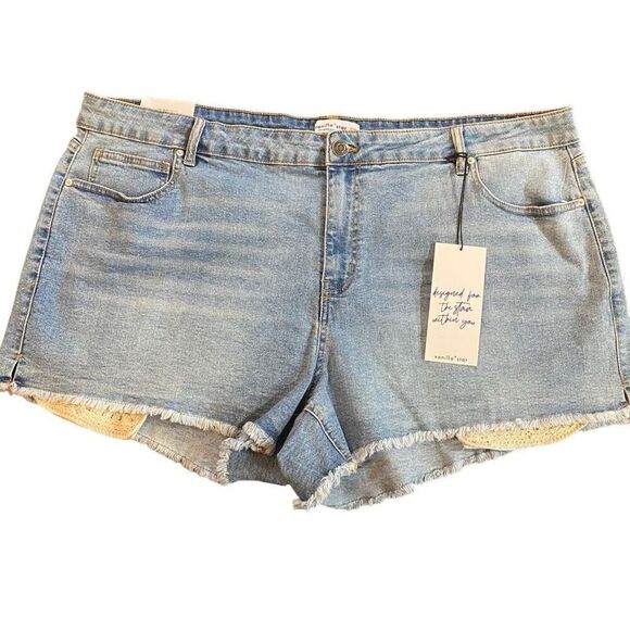 Vanilla Star Pants - Vanilla Star NWT size 24W pocket bag shorts raw hem